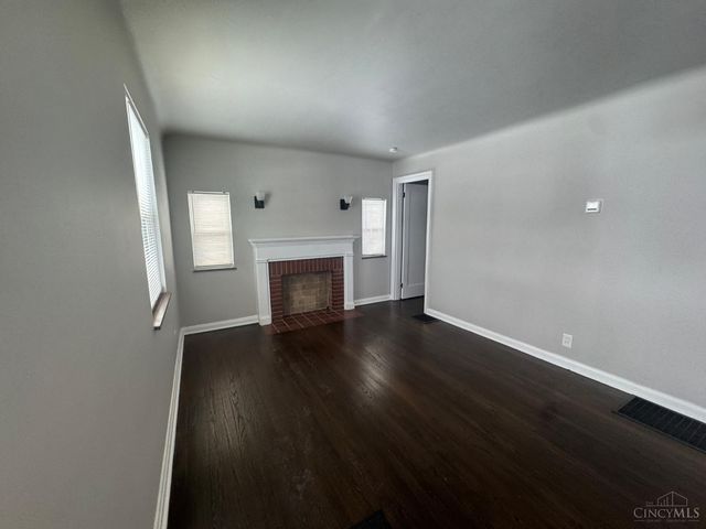 7849 Seward Avenue, Mt Healthy, OH 45231