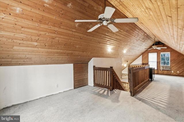 55 MOROSKO LN, Berkeley Springs, WV 25411