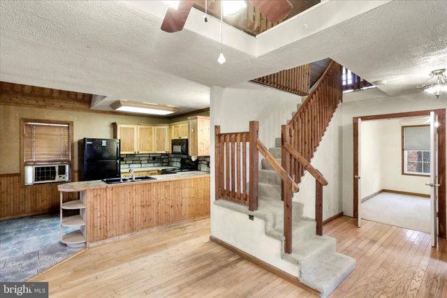 55 MOROSKO LN, Berkeley Springs, WV 25411