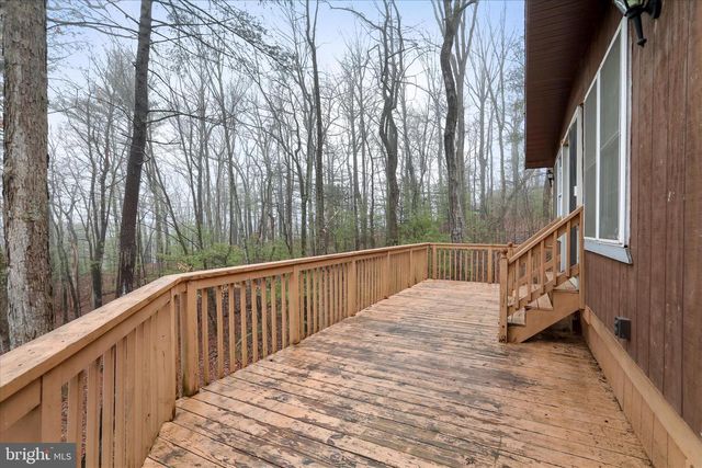 55 MOROSKO LN, Berkeley Springs, WV 25411