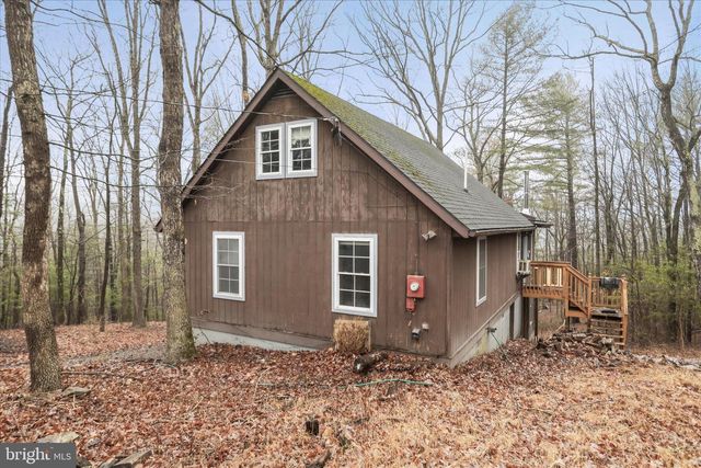 55 MOROSKO LN, Berkeley Springs, WV 25411