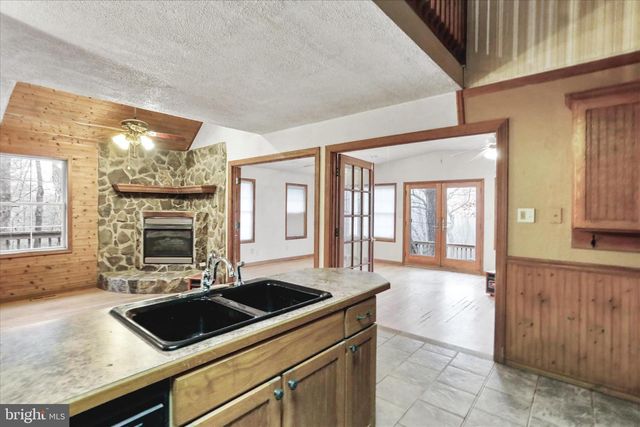 55 MOROSKO LN, Berkeley Springs, WV 25411