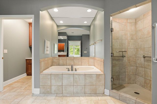 21957 Minnetonka Boulevard 17, Excelsior, MN 55331