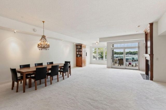 21957 Minnetonka Boulevard 17, Excelsior, MN 55331