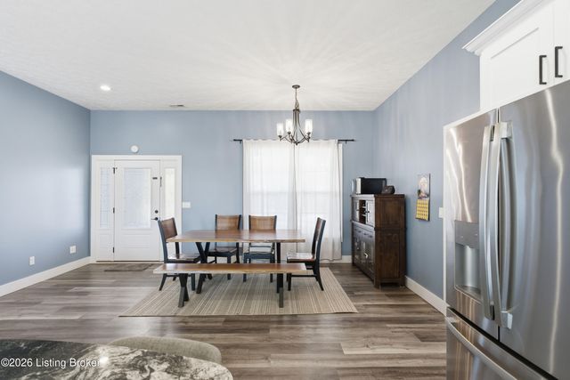 816 Otter Creek Rd, Vine Grove, KY 40175