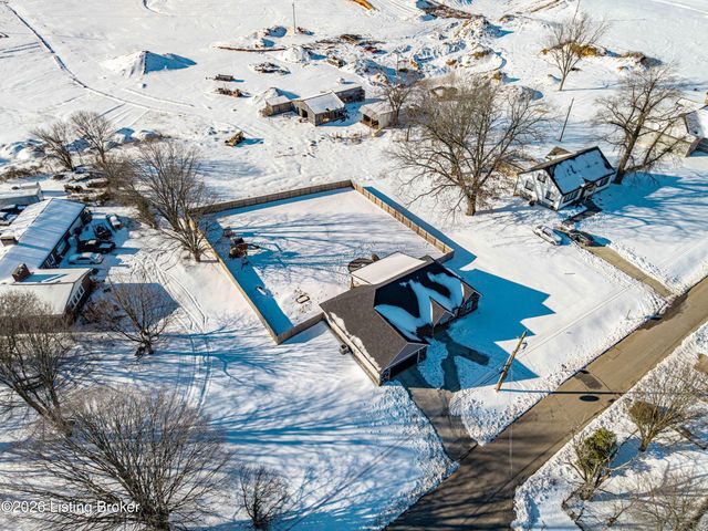 816 Otter Creek Rd, Vine Grove, KY 40175