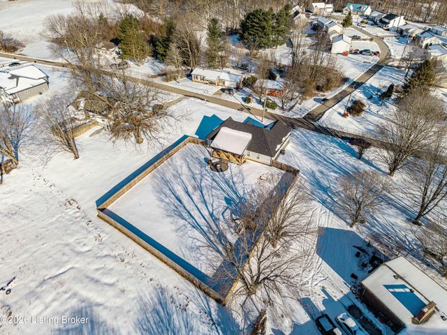 816 Otter Creek Rd, Vine Grove, KY 40175