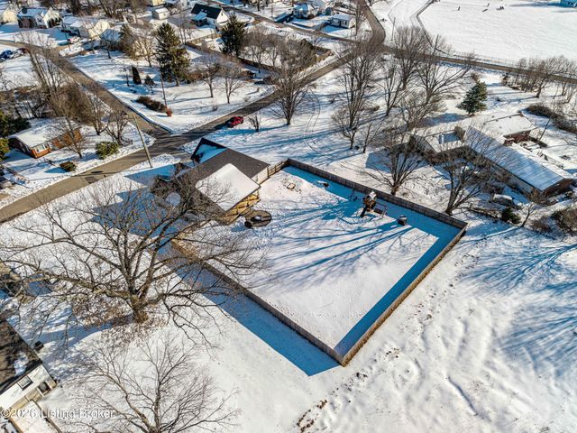 816 Otter Creek Rd, Vine Grove, KY 40175