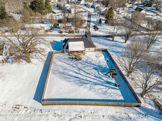 816 Otter Creek Rd, Vine Grove, KY 40175