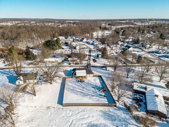 816 Otter Creek Rd, Vine Grove, KY 40175