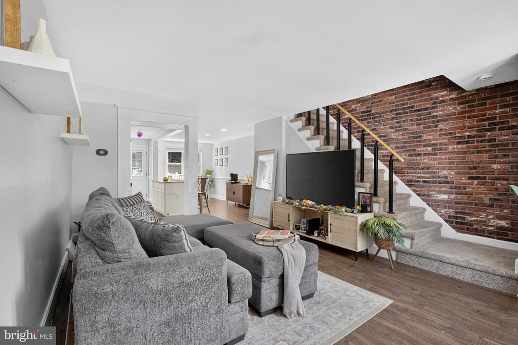 367 CONARROE ST, PHILADELPHIA, PA 19128 — photo 5