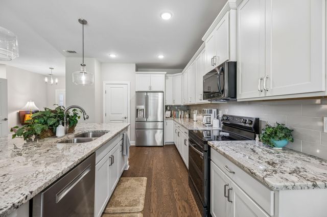979 Jackson Mill Drive, Hixson, TN 37343
