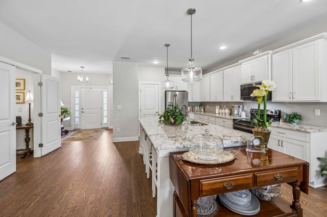 979 Jackson Mill Drive, Hixson, TN 37343