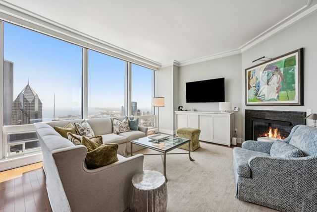 401 N Wabash Avenue 55F, Chicago, IL 60611