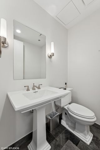 401 N Wabash Avenue 55F, Chicago, IL 60611