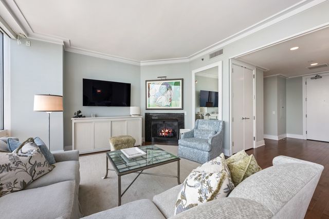 401 N Wabash Avenue 55F, Chicago, IL 60611