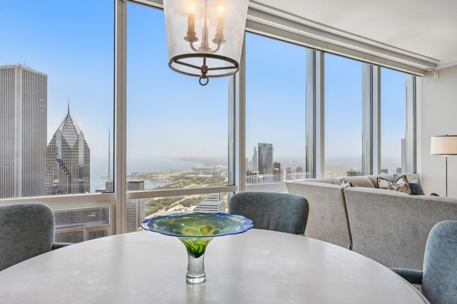 401 N Wabash Avenue 55F, Chicago, IL 60611