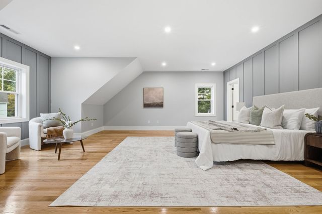 18 Druid Hill Ave, Burlington, MA 01803
