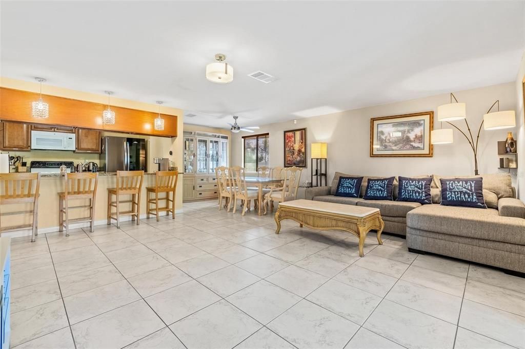 Image 13 of property listing at 3606 64TH STREET W, Bradenton, FL 34209