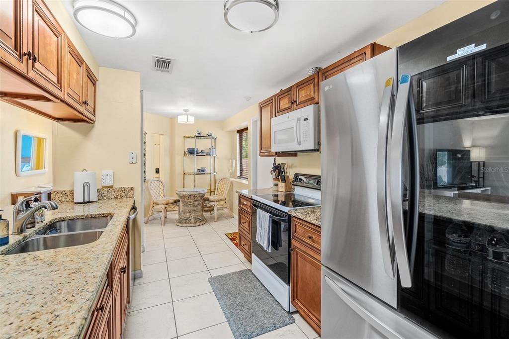 Image 5 of property listing at 3606 64TH STREET W, Bradenton, FL 34209