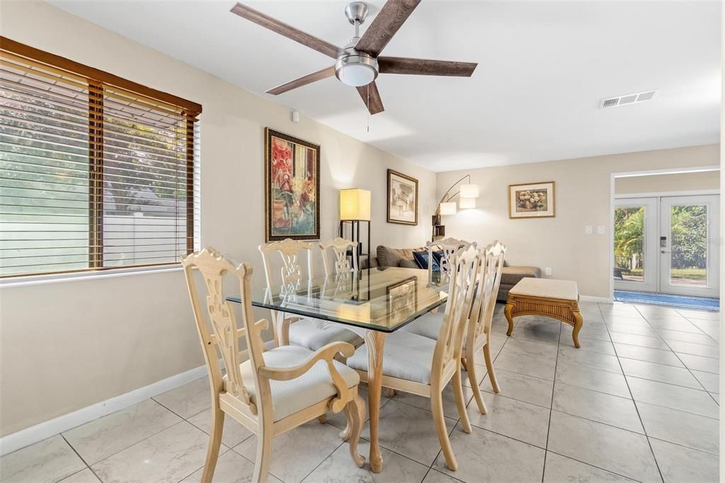 Image 9 of property listing at 3606 64TH STREET W, Bradenton, FL 34209