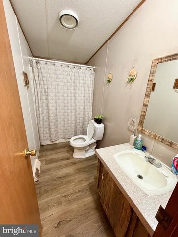 16 GREEN ACRES TRAILER CT, Lebanon, PA 17046