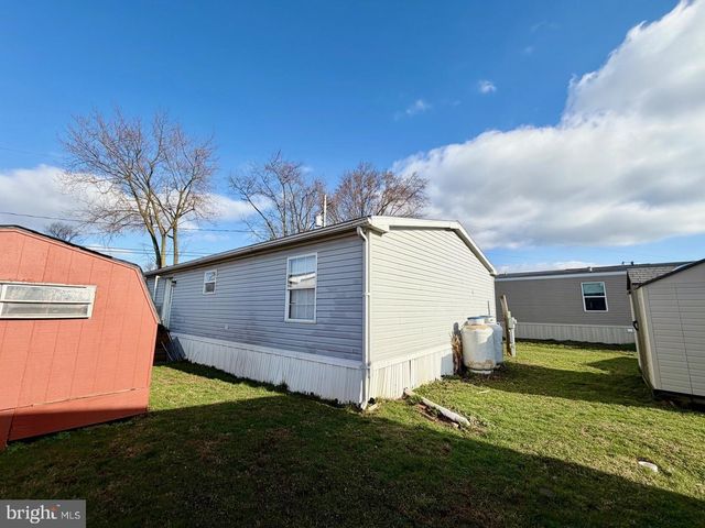 16 GREEN ACRES TRAILER CT, Lebanon, PA 17046