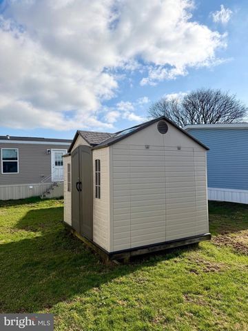 16 GREEN ACRES TRAILER CT, Lebanon, PA 17046