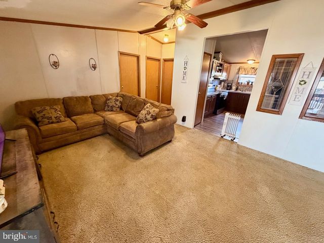 16 GREEN ACRES TRAILER CT, Lebanon, PA 17046