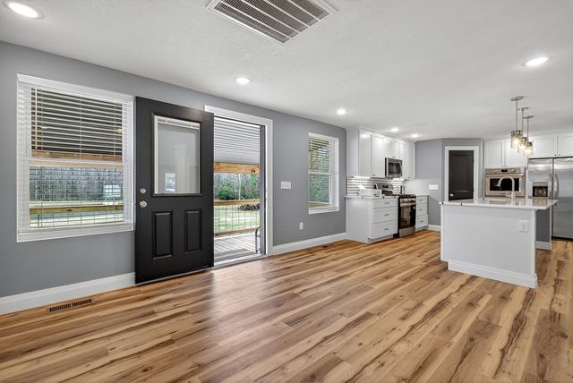 365 Spring Haven Ln, Sparta, TN 38583