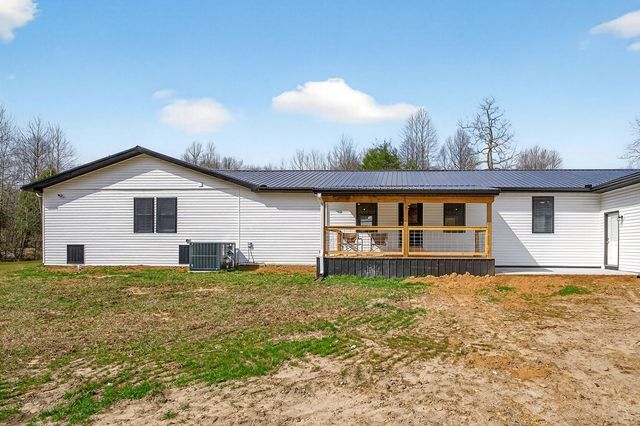 365 Spring Haven Ln, Sparta, TN 38583