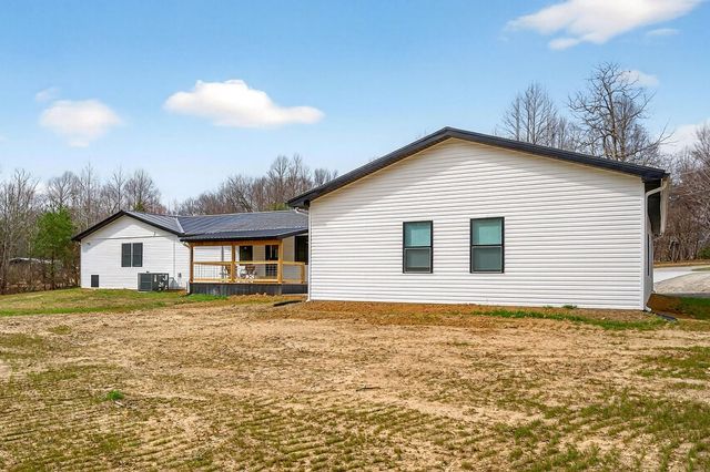 365 Spring Haven Ln, Sparta, TN 38583
