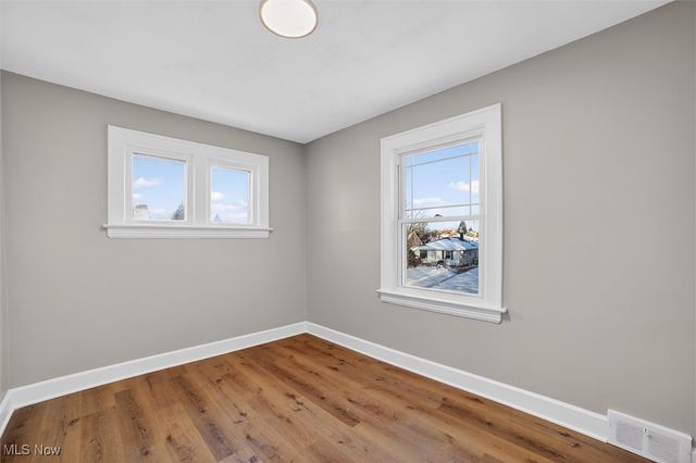 8910 Mccracken Boulevard, Garfield Heights, OH 44125