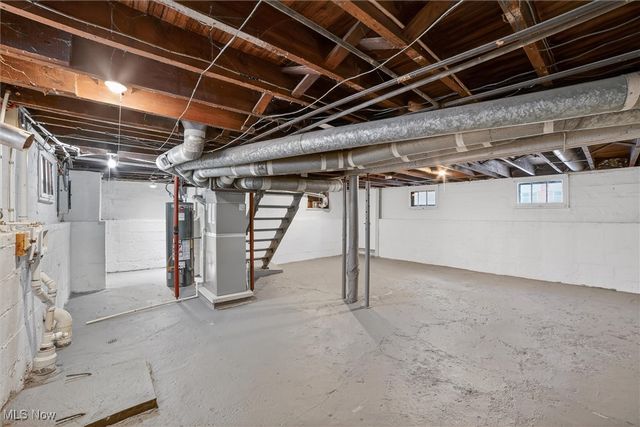 8910 Mccracken Boulevard, Garfield Heights, OH 44125