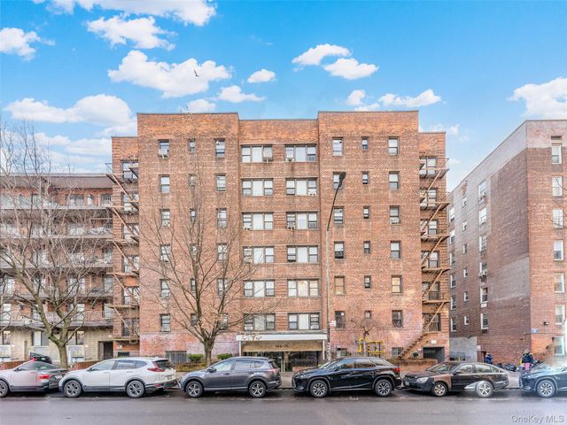 143-36 Barclay Avenue 1H, Flushing, NY 11355