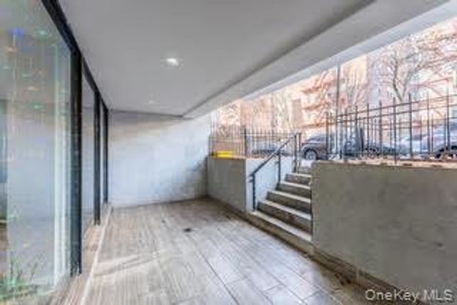 143-36 Barclay Avenue 1H, Flushing, NY 11355