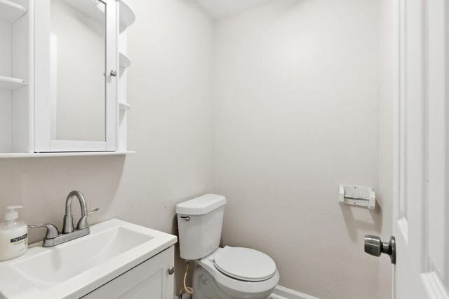 313 Grand Avenue, Bacliff, TX 77518