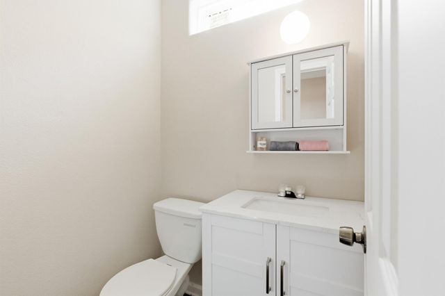 313 Grand Avenue, Bacliff, TX 77518