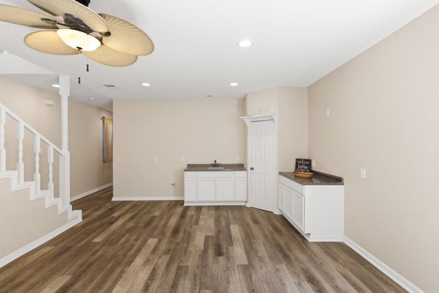 313 Grand Avenue, Bacliff, TX 77518