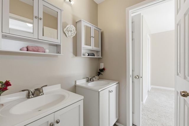 313 Grand Avenue, Bacliff, TX 77518