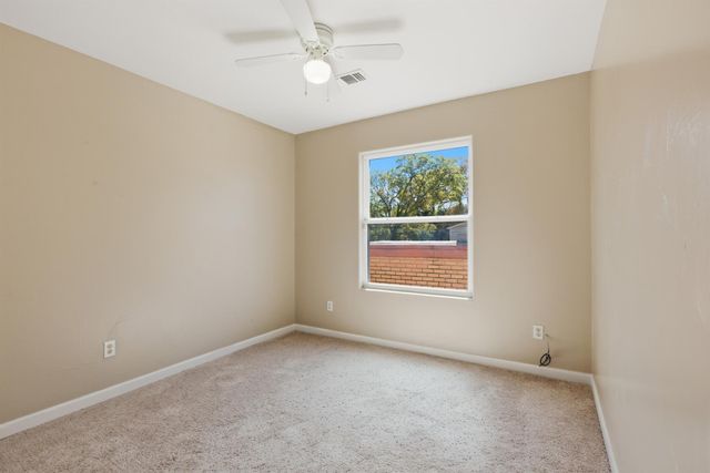 313 Grand Avenue, Bacliff, TX 77518