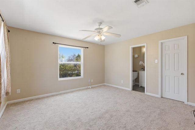 313 Grand Avenue, Bacliff, TX 77518