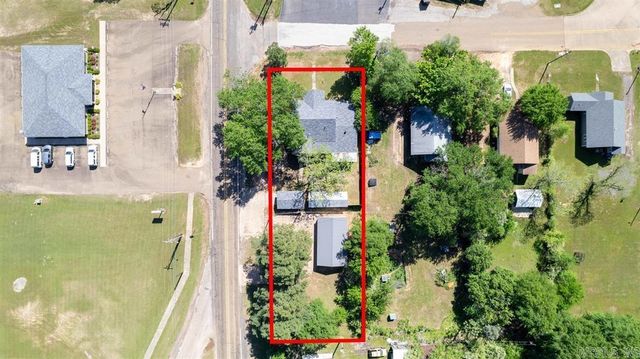 1000 Nelson Street, Linden, TX 75563