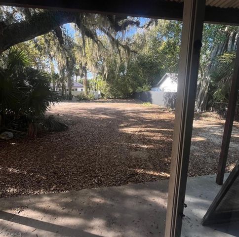 3619 Seminole AVE 8, Fort Myers, FL 33916