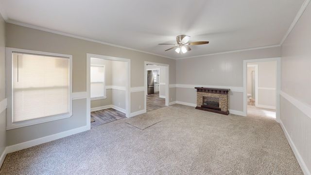 105 E Register Street, Geneva, AL 36340