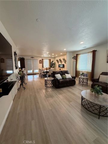 13229 Plaza Laredo Way, Victorville, CA 92395