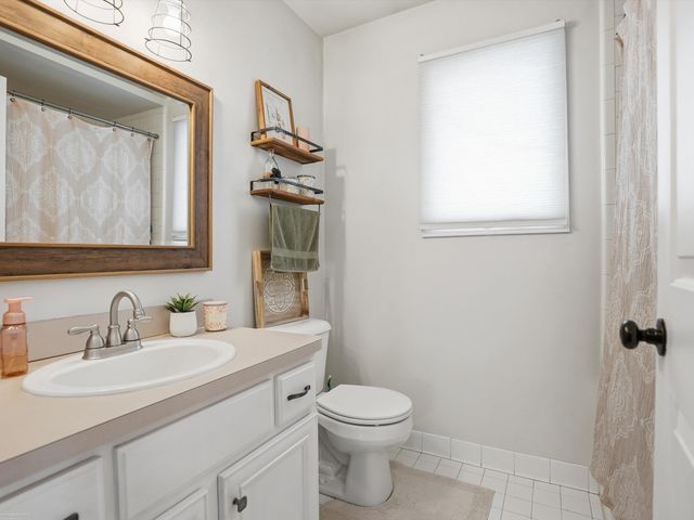 54537 Pine Street, New Baltimore, MI 48047