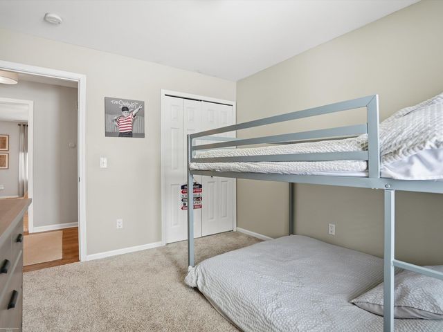 54537 Pine Street, New Baltimore, MI 48047