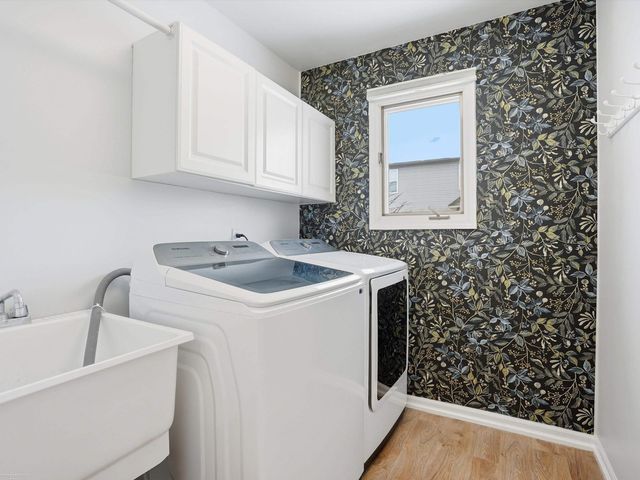 54537 Pine Street, New Baltimore, MI 48047