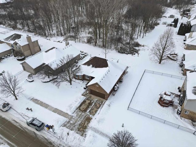 54537 Pine Street, New Baltimore, MI 48047